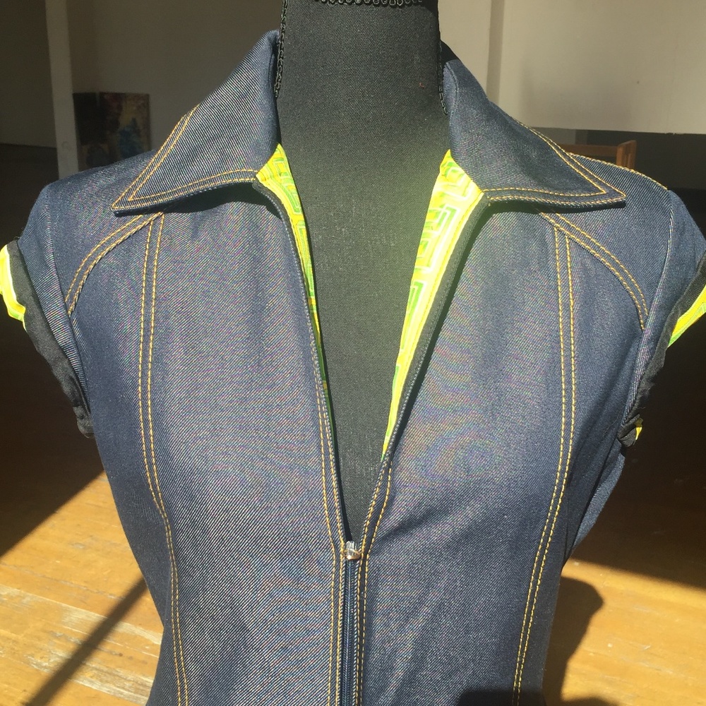 S/S 2000 Gianni Versace by Donatella Denim Medusa Silk Jungle Sleeveless Top - Picture 4 of 8